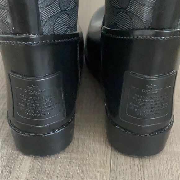COACH RAIN BOOTS BLACK - Picture 3 of 6